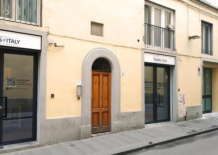 Panicale Blue Historic 1Br Stay Near Medici Chapels & Mercato Centrale
